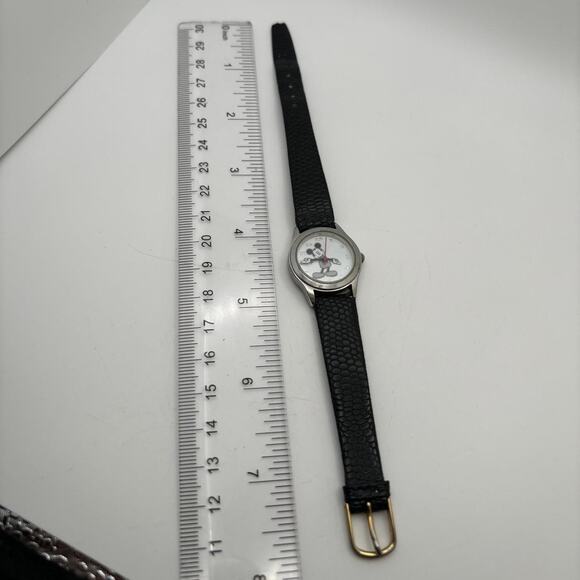 Vintage silver disney watch - Picture 4 of 4